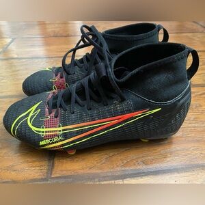 Nike Mercurial Soccer Cleats – Size 2 – Black/Orange/Yellow – Great Condition ⚽🔥